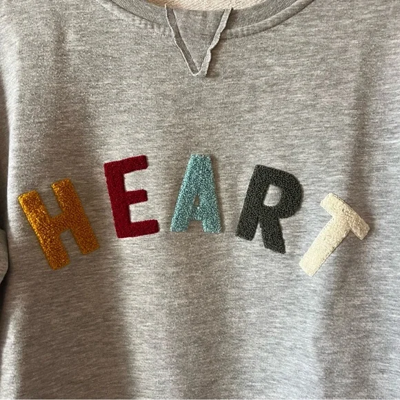 ZHRILL Grey Cotton Sweatshirt Sweater with Heart Appliqués size Small - Picture 2 of 8